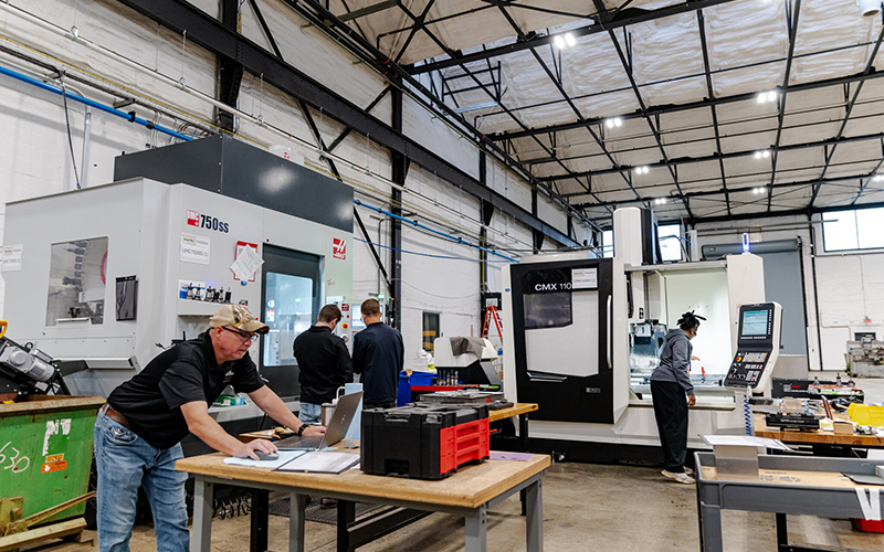 0-NewKensington-Capabilities-PrecisionMachining-1025-6135