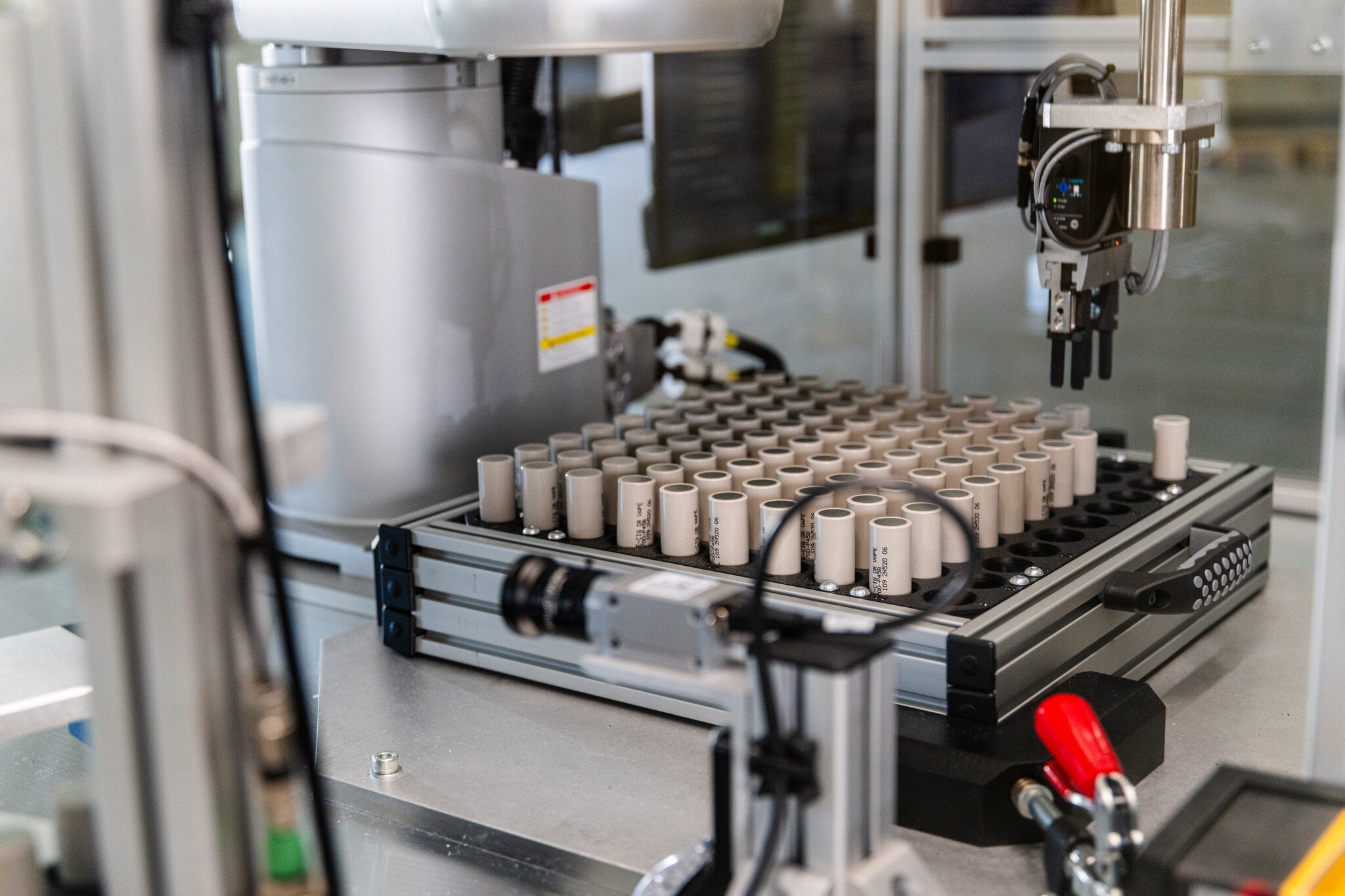 FEATURED_BatteryCellTesting