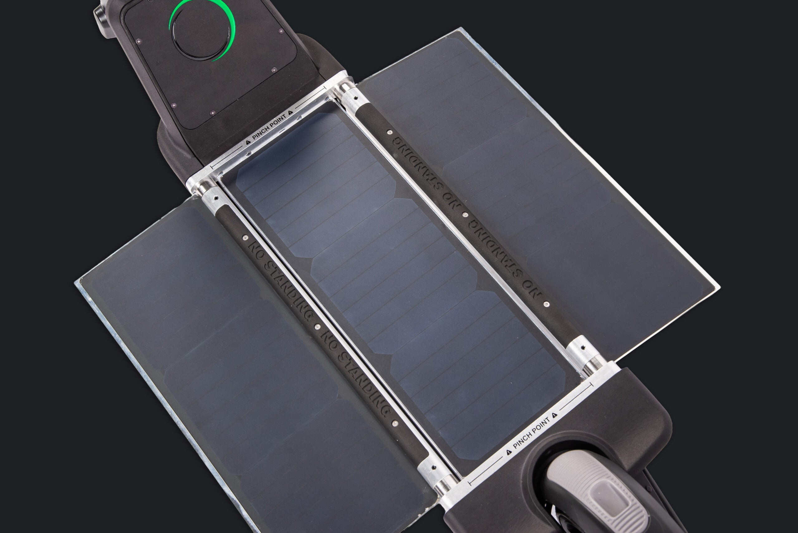 FEATURED_EVSolarArray